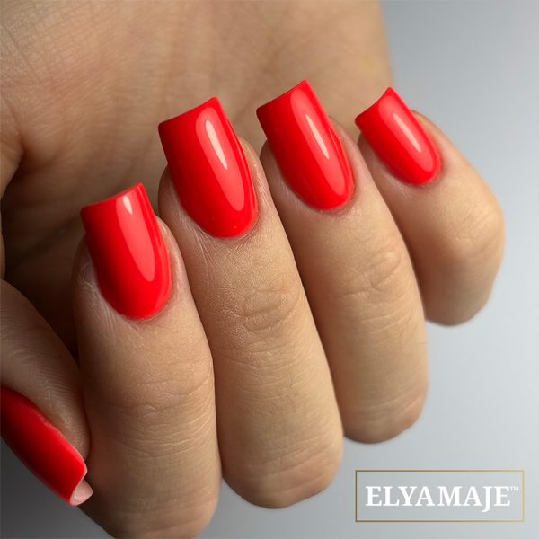 Elya-Maje-Master-Color-57-Adam-Vernis-Semi-Permanent
