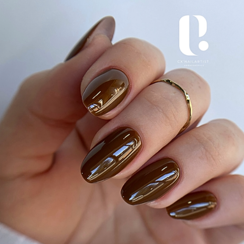 Pose Vernis semi-permanent Chocolat Chaud Eva Iordanoff