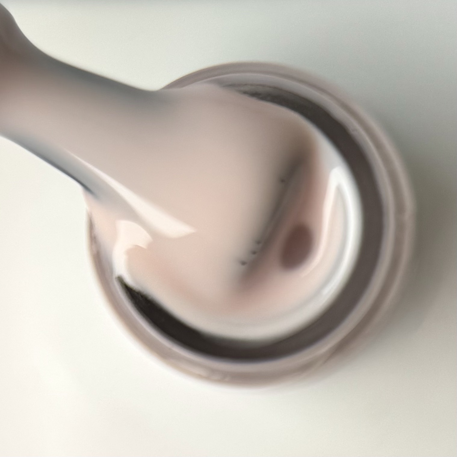 RUBBER BASE SOFT BEIGE FOCUS