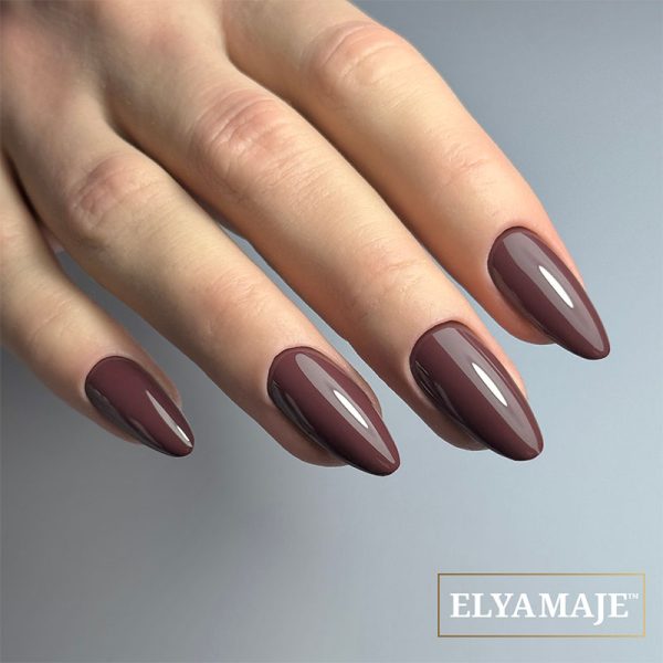 Vernis-Semi-Permanent-Elya-Maje-Master-Color-131-Purply-Dark