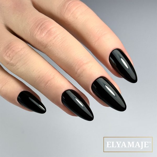 Vernis-Semi-Permanent-Elya-Maje-Master-Color-153-Black-Legend