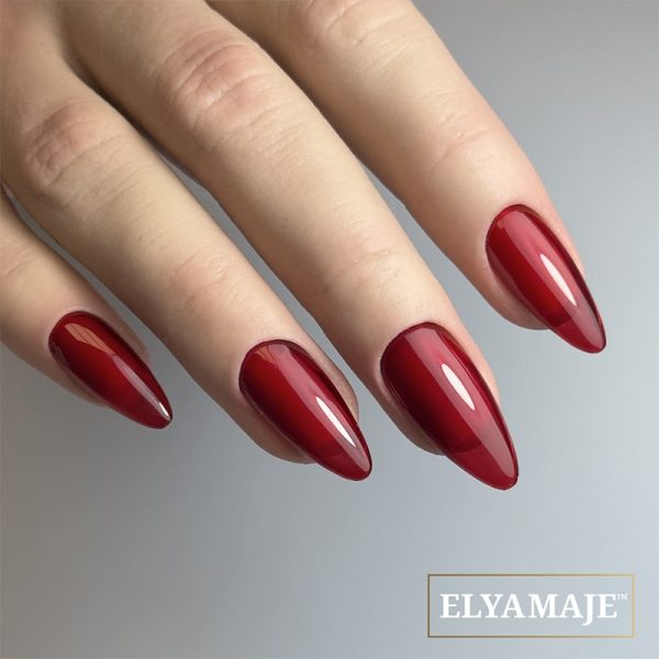 elya-maje-319-dracula-vernis-semi-permanent-vitrail