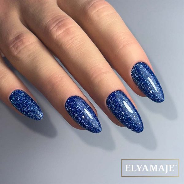 vernis-semi-permanent-elya-maje-284-majestic-blue-reflechissant