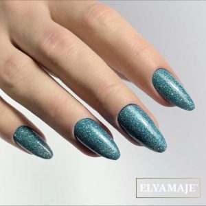Vernis semi-permanent N°371 Majorelle Elya Maje texture - Nail Art Lucie